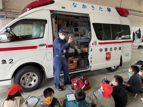 3年生は中北消防へ|学校風景|北中城村立 北中城小学校